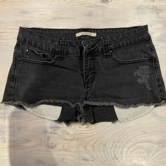 3 for 40 Forever 21 black denim shorts size 27 - Picture 1 of 3